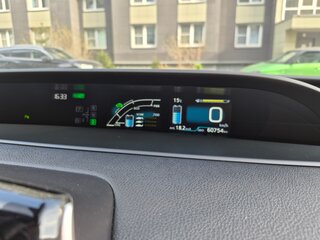 2019 Toyota Prius IV Рестайлинг (XW50), серебристый, 1785000 рублей, вид 5