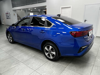 2020 Kia Cerato IV, синий, 1850000 рублей, вид 4