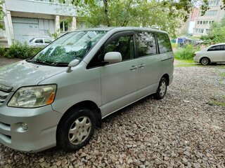 2005 Toyota Noah I (R60), серый, 760000 рублей, вид 5