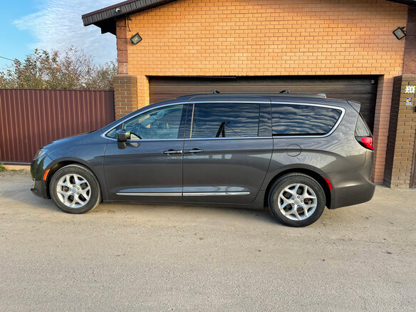 2017 Chrysler Pacifica RU, серый - вид 22