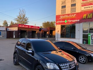 2009 Mercedes-Benz M-Класс 350 II (W164) Рестайлинг, чёрный, 1100000 рублей, вид 2