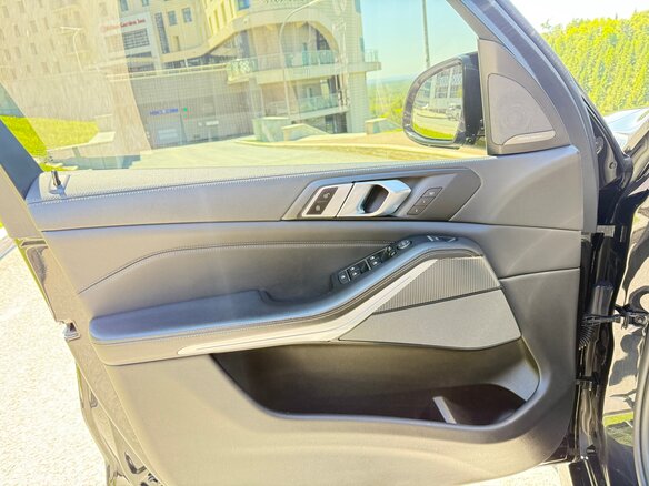 2020 BMW X5 40i IV (G05/G18), чёрный, 6300000 рублей - вид 12