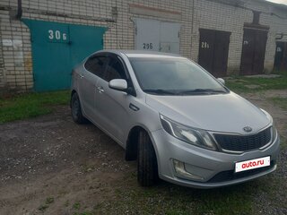 2013 Kia Rio III, серебристый, 450000 рублей, вид 3