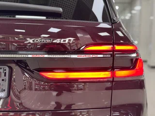 2022 BMW X7 40i I (G07) Рестайлинг, пурпурный, 12399000 рублей, вид 5