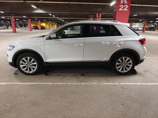 2020 Volkswagen T-Roc I (China Market), белый, 2100000 рублей, вид 4