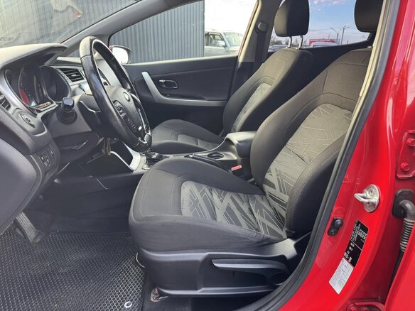 2015 Kia Ceed II Рестайлинг, красный, 1183000 рублей - вид 8