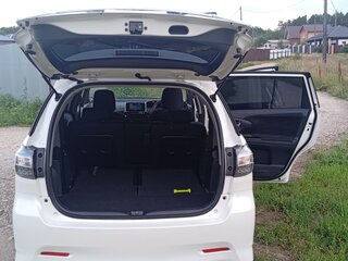 2012 Toyota Wish II Рестайлинг, белый, 1250000 рублей, вид 3