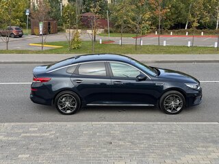 2018 Kia Optima IV Рестайлинг, синий, 1600000 рублей, вид 5
