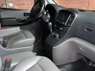 2019 Hyundai Grand Starex I Рестайлинг 2, серый, 2800000 рублей, вид 5