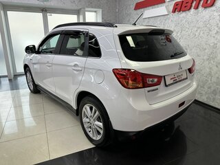 2013 Mitsubishi ASX I Рестайлинг, белый, 1265000 рублей, вид 3