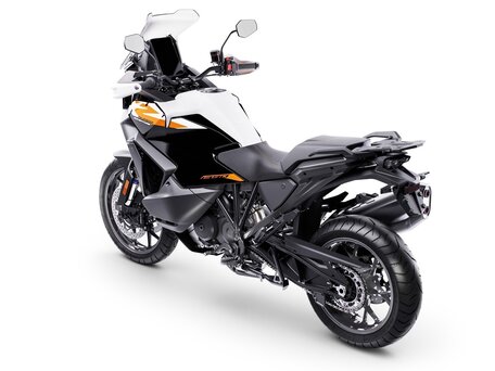 2026 KTM 1390 Super Adventure, чёрный, 2770000 рублей, вид 4