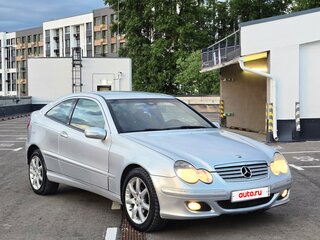 2004 Mercedes-Benz C-Класс 180 II (W203) Рестайлинг, белый, 525000 рублей, вид 4