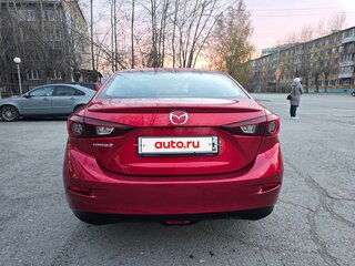 2017 Mazda 3 III (BM), красный, 1800000 рублей, вид 5