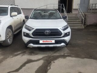 2025 Toyota RAV4 V (XA50), белый, 4150000 рублей, вид 1