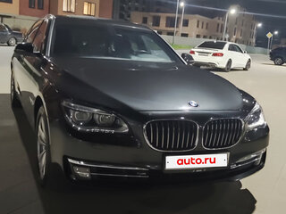 2013 BMW 7 серии Long 740Li xDrive V (F01/F02/F04) Рестайлинг, чёрный, 2500000 рублей, вид 1