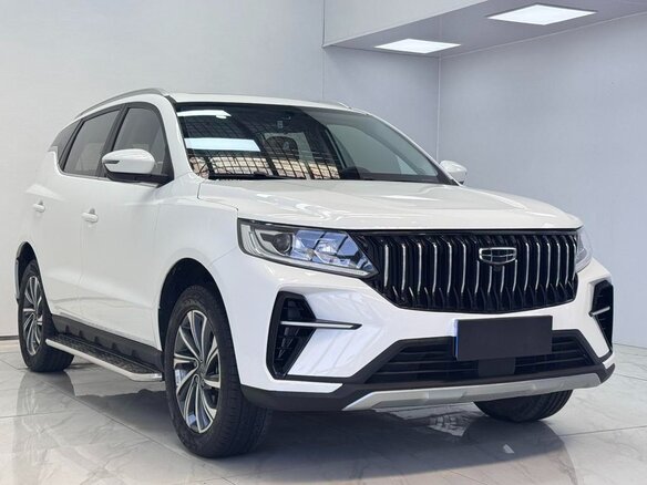 2022 Geely Vision X6 Pro, белый - вид 2