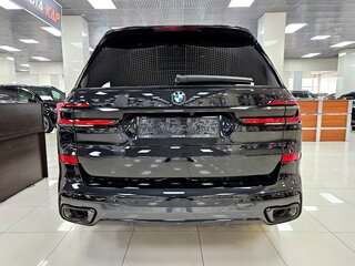 2026 BMW X7 40d I (G07) Рестайлинг, чёрный, 16999000 рублей, вид 5