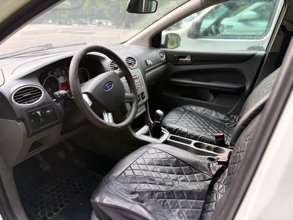 2008 Ford Focus II Рестайлинг, белый, 380000 рублей - вид 12