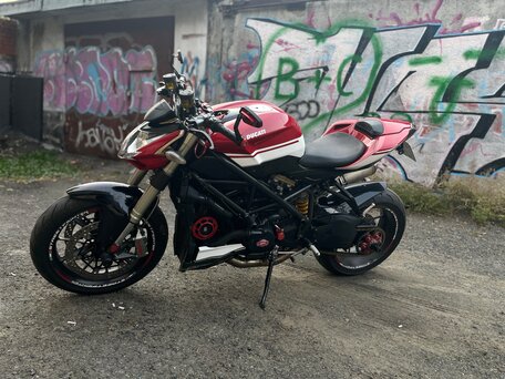 2009 Ducati Streetfighter, красный, 450000 рублей, вид 5