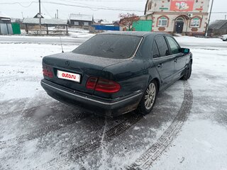 1996 Mercedes-Benz E-Класс 200 II (W210, S210), синий, 400000 рублей, вид 5
