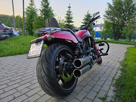 2013 Harley-Davidson V-Rod, красный, 1500000 рублей, вид 3
