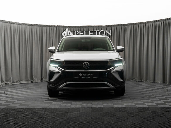 2021 Volkswagen Taos I, серебристый, 2745000 рублей - вид 2