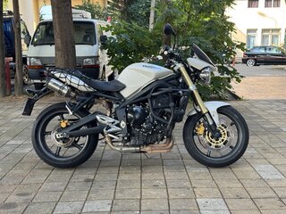 2008 Triumph Street Triple, белый, 400000 рублей, вид 2