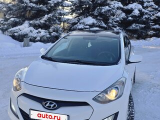 2016 Hyundai i30 II Рестайлинг, белый, 800000 рублей, вид 3