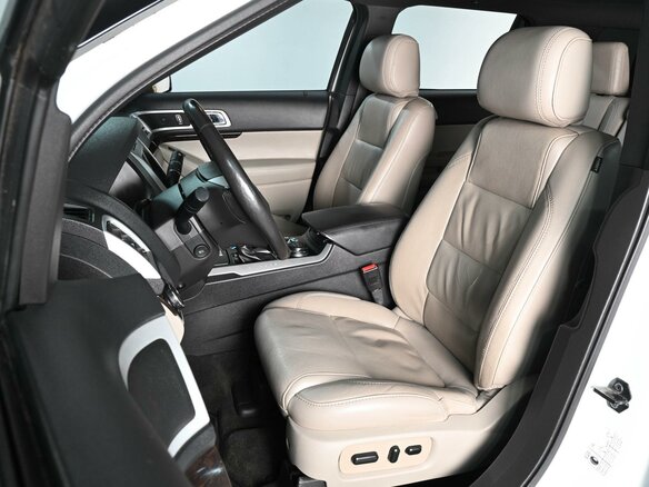 2015 Ford Explorer V, белый - вид 10