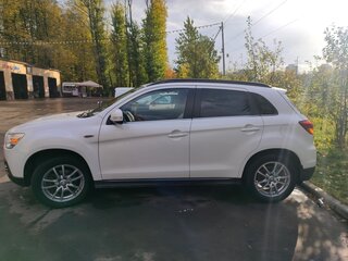 2011 Mitsubishi ASX I, белый, 1150000 рублей, вид 3