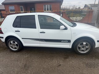 2002 Volkswagen Golf IV, белый, 400000 рублей, вид 2