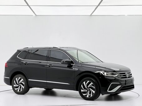 2023 Volkswagen Tiguan L II Рестайлинг (China Market), чёрный, 2370000 рублей, вид 3