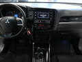 2018 Mitsubishi Outlander III Рестайлинг 3, белый, 1380000 рублей - вид 6