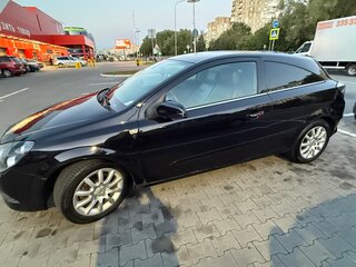 2007 Opel Astra GTC H Рестайлинг, чёрный, 350000 рублей, вид 4