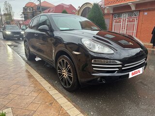 2014 Porsche Cayenne II (958), чёрный, 2930000 рублей, вид 1