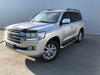 2016 Toyota Land Cruiser 200 Series Рестайлинг 2, серебристый, 5757000 рублей, вид 1