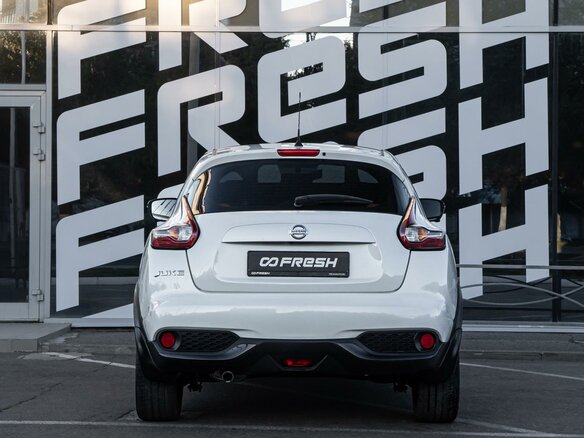 2017 Nissan Juke I Рестайлинг, белый, 1664000 рублей - вид 3