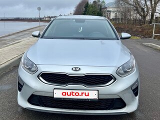 2018 Kia Ceed III, серебристый, 1700000 рублей, вид 2