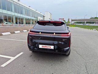 2023 Lynk & Co 08 39.6 kWh I, чёрный, 5670000 рублей, вид 5