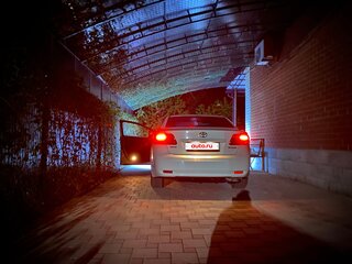 2009 Toyota Avensis III, белый, 1150000 рублей, вид 3