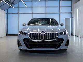2024 BMW 5 серии 530i xDrive VIII (G60/G61/G68), серый, 8000000 рублей, вид 2
