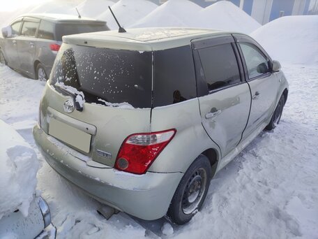 2007 Toyota Ist I Рестайлинг, золотистый, 373000 рублей, вид 3