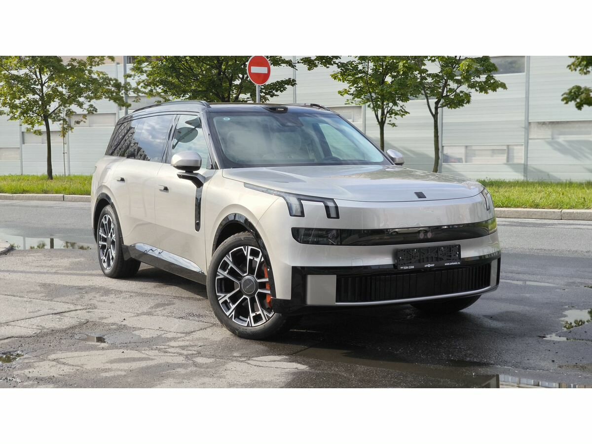 Открыть фотографии: Lynk & Co 900