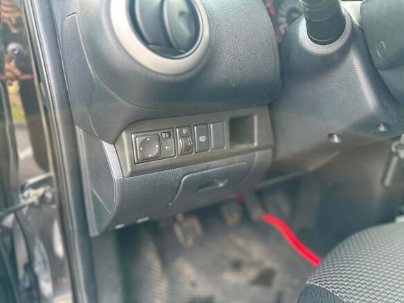 2011 Nissan Note I Рестайлинг, чёрный, 640000 рублей - вид 19