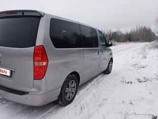2011 Hyundai Grand Starex I, серый, 1550000 рублей, вид 4