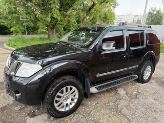 2012 Nissan Pathfinder III Рестайлинг, чёрный, 950000 рублей, вид 3