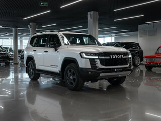 2024 Toyota Land Cruiser 300 Series, белый, 13900000 рублей, вид 2