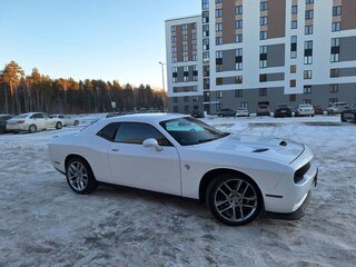 2020 Dodge Challenger III Рестайлинг 2, белый, 4800000 рублей, вид 2