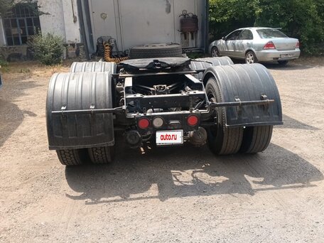 2002 Kenworth T2000, серый, 2300000 рублей, вид 3