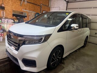 2020 Honda Stepwgn Spada V Рестайлинг, белый, 2350000 рублей, вид 4